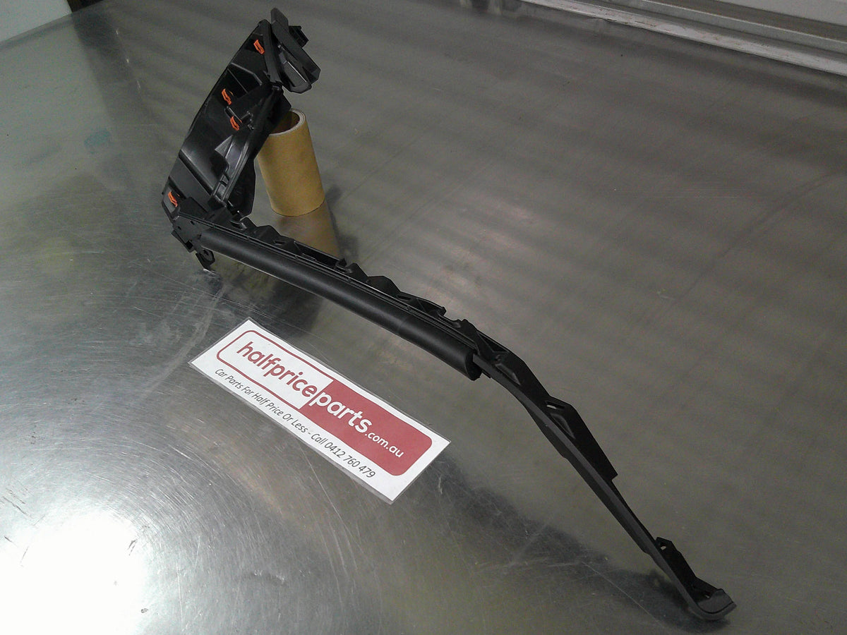 Toyota Prado 150 Series Genuine Right Hand Front Headlight Bracket Assembly New Part