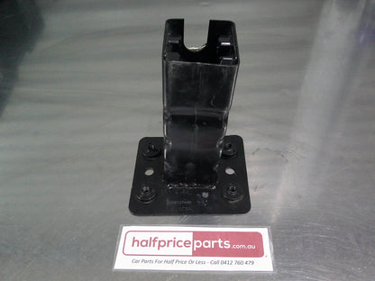 Holden Trax Genuine Right Hand Front Bumper Absorber Rail New Part