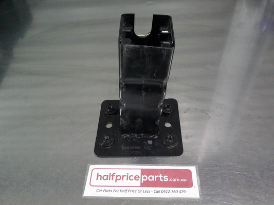 Holden Trax Genuine Right Hand Front Bumper Absorber Rail New Part