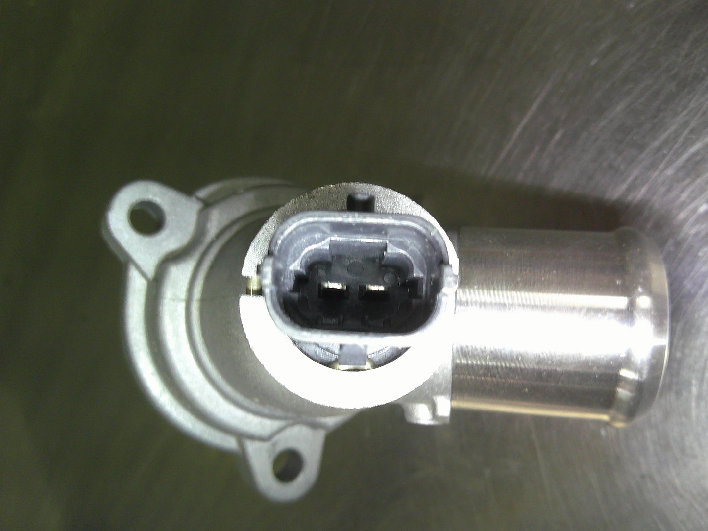 Holden Barina Spark Genuine Engine Coolant Thermostat New Part.