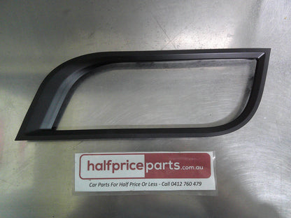 Holden RG Trailblazer Genuine Black Right Hand Front Fog Light Bezel New Part