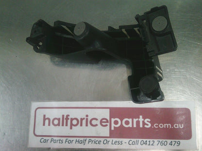 Holden Cruze Wagon Genuine Right Hand Rear Bumper Fascia Bracket New Part