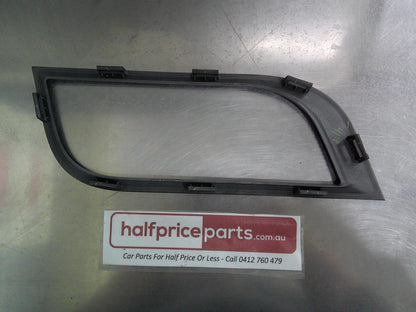 Holden RG Trailblazer Genuine Black Right Hand Front Fog Light Bezel New Part