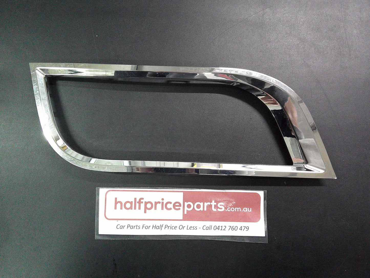 Holden RG Trailblazer Genuine Chrome Left Hand Front Fog Light Bezel New Part