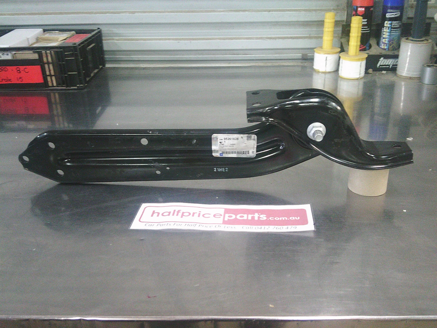Holden CG Captiva Genuine Drivers Side Rear Upper Trailing Arm Suspension New Part