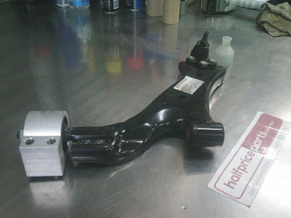 Holden CG Captiva Genuine Left Hand Front Lower Control Arm Assy New Part