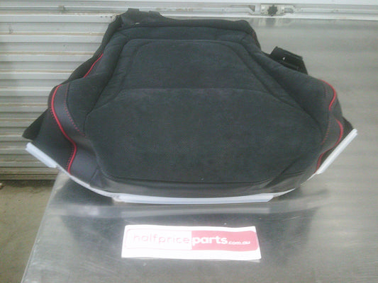 Hyundai Tucson Left Hand Front Seat Base Cover New Part