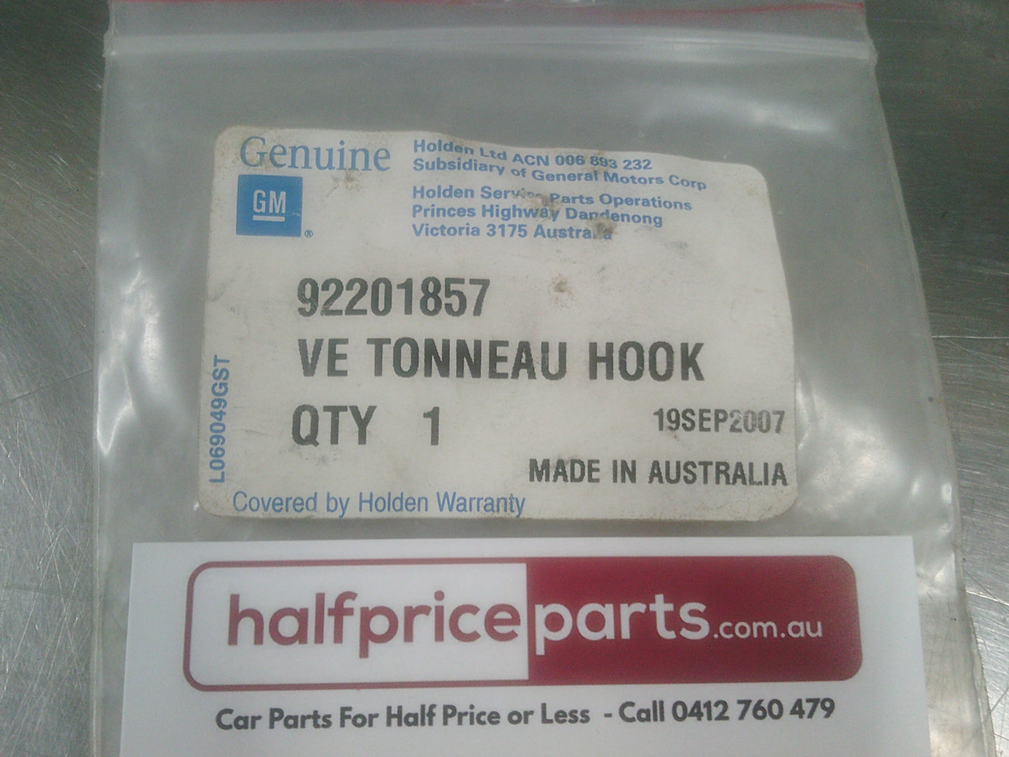 Holden VE Commodore Ute Genuine Tonneau Cover Hook New Part