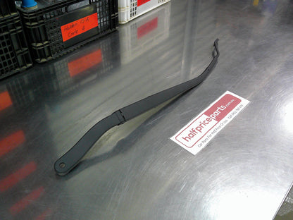 Holden CG Captiva Genuine Left Hand (Passenger) Side Wiper Arm Assy New Part