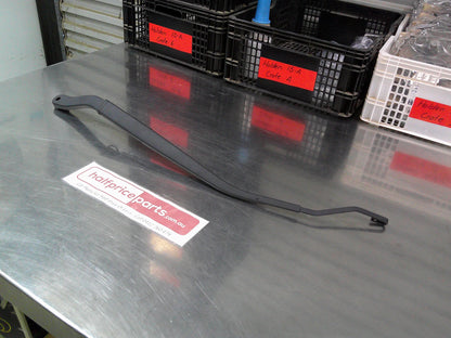 Holden CG Captiva Genuine Left Hand (Passenger) Side Wiper Arm Assy New Part