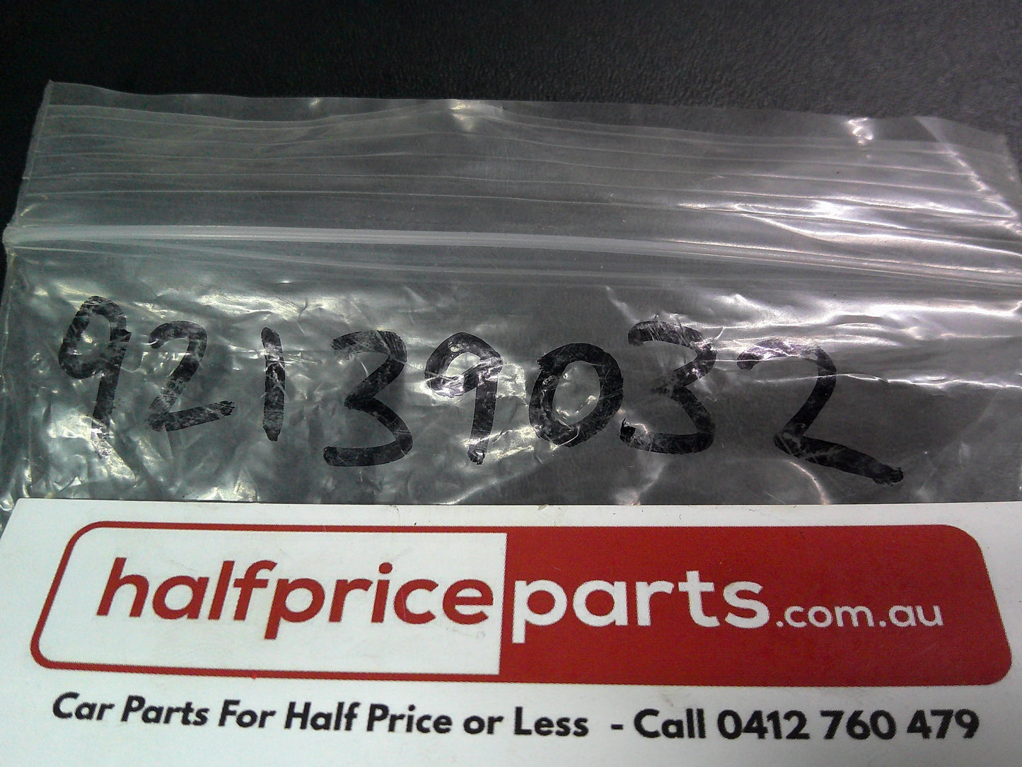 Holden VE Commodore/WM Statesman Genuine Vent Cowl Panel Retainer New Part