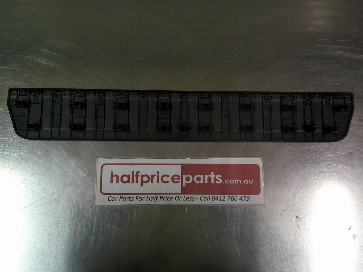 Holden RG Colorado Genuine Step Pad Trim New Part