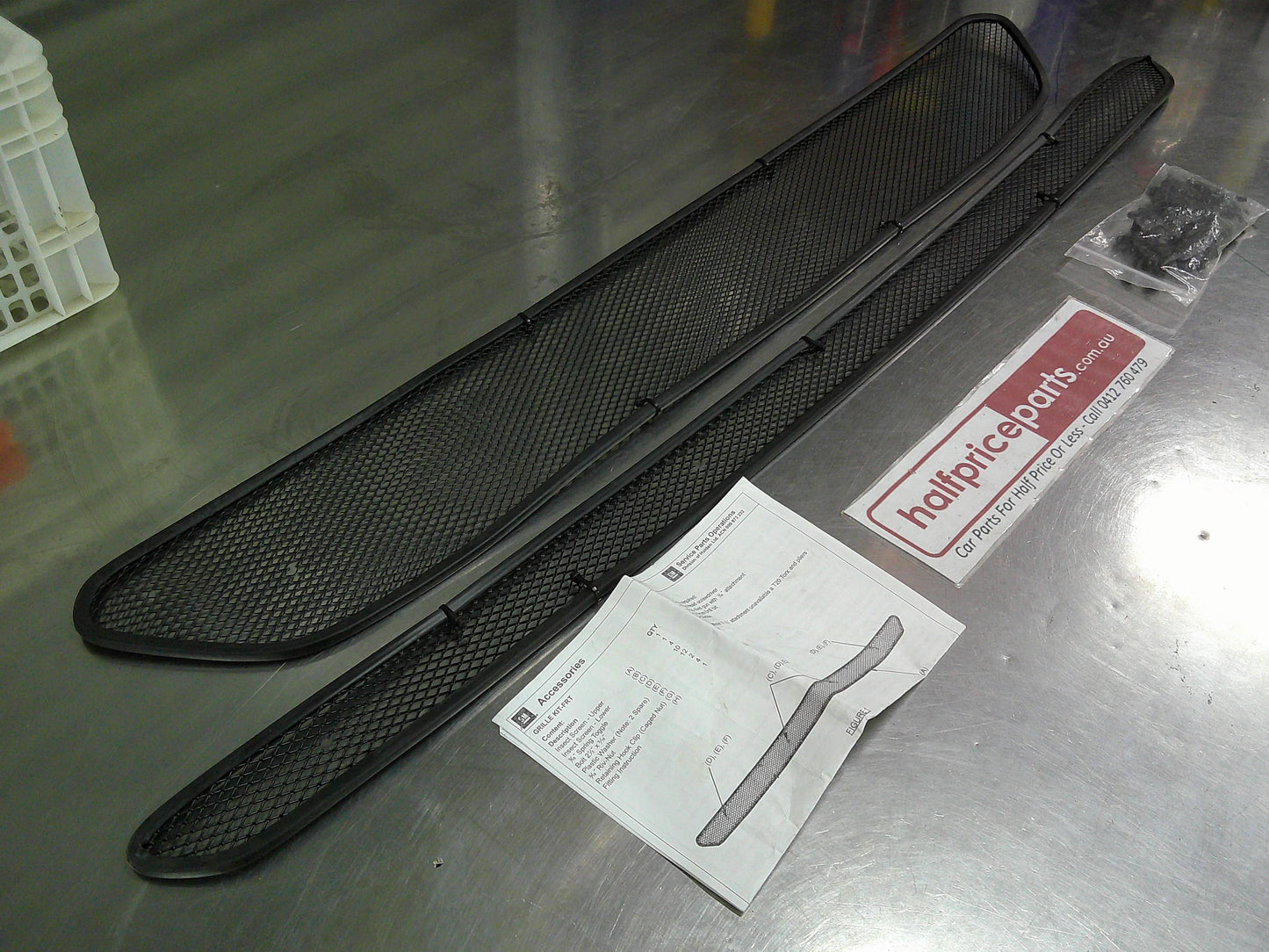 Holden RG Colorado Genuine Front Insect Screen Upper And Lower Grille With Fitting Kit New Part