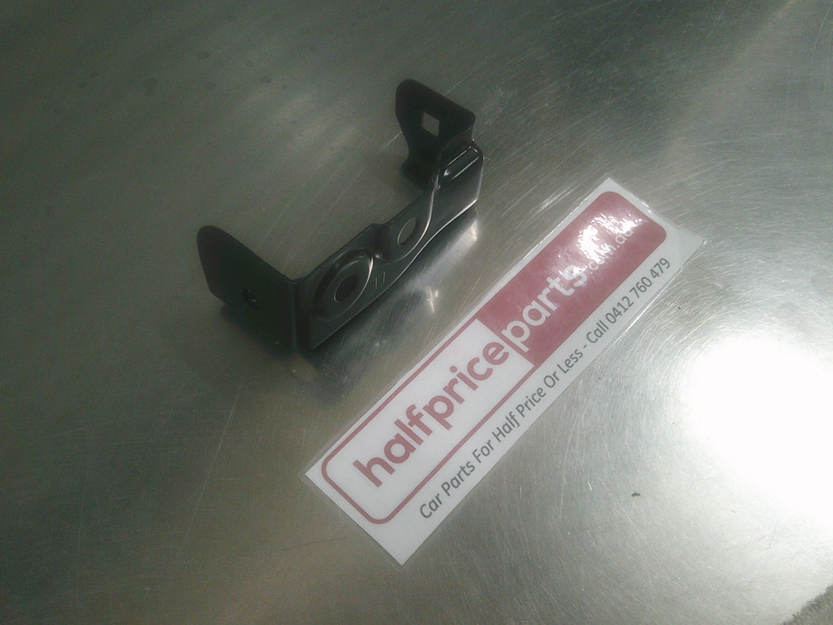 96899201 Holden JH Cruze Genuine Right Hand Headlight Bracket New Part – Half ...