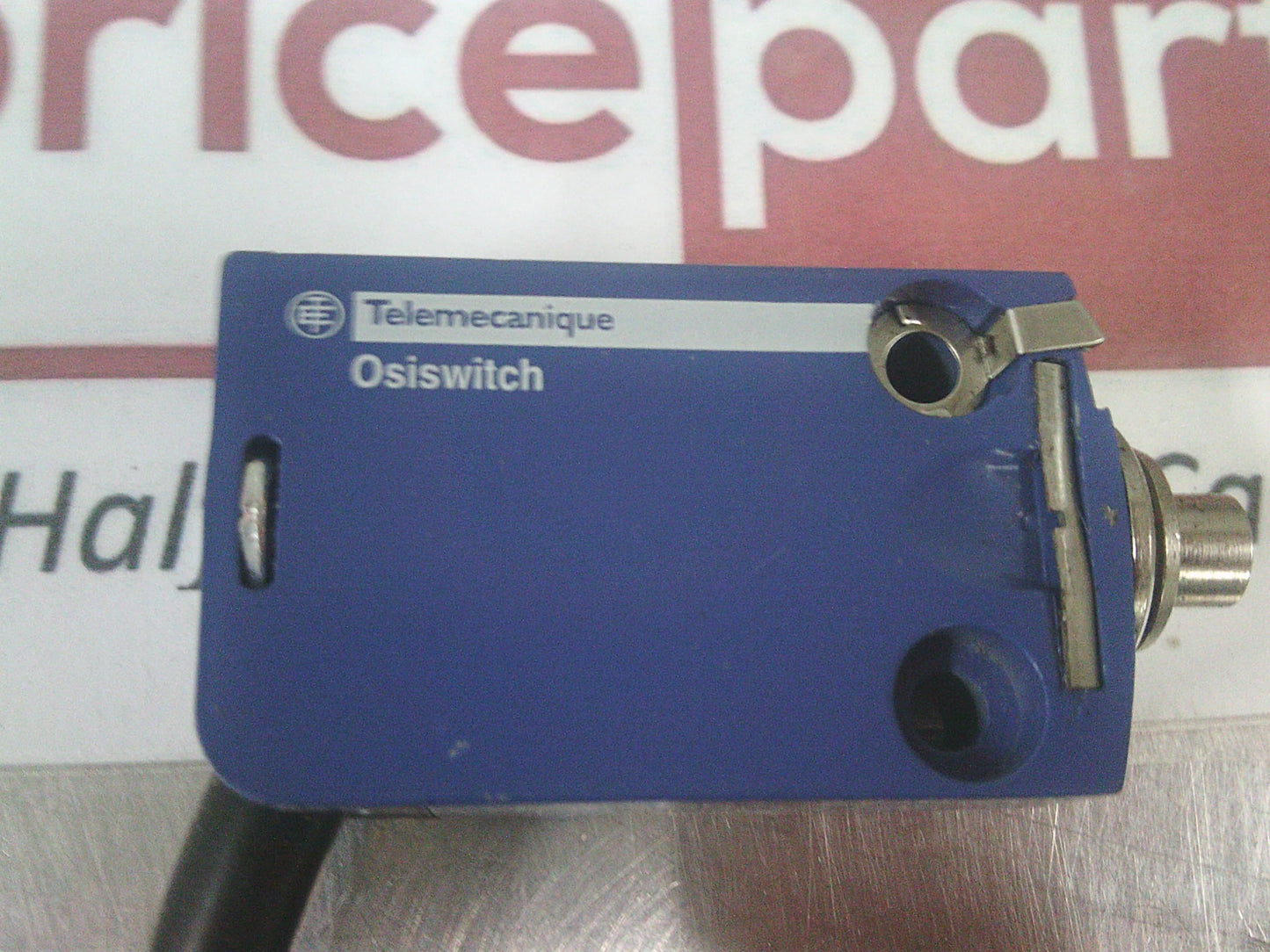 SCHNEIDER ELECTRIC Limit switch; metal roller Ø11,6mm; NO + NC; 6A; max250VAC; IP66