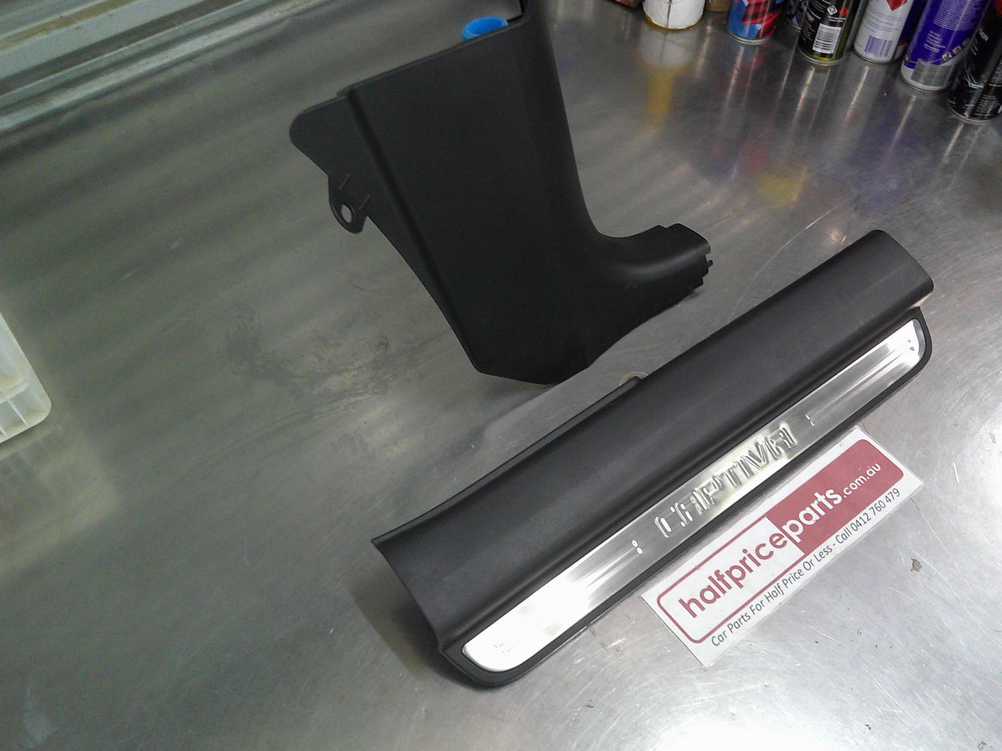 Holden CG Captiva Genuine Right Hand Front Side Kick Panel And Scuff Plate New Part