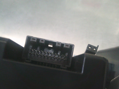 Holden Equinox Genuine Roof Centre Console Twin Map Lights And Sun Glasses Holder New Part