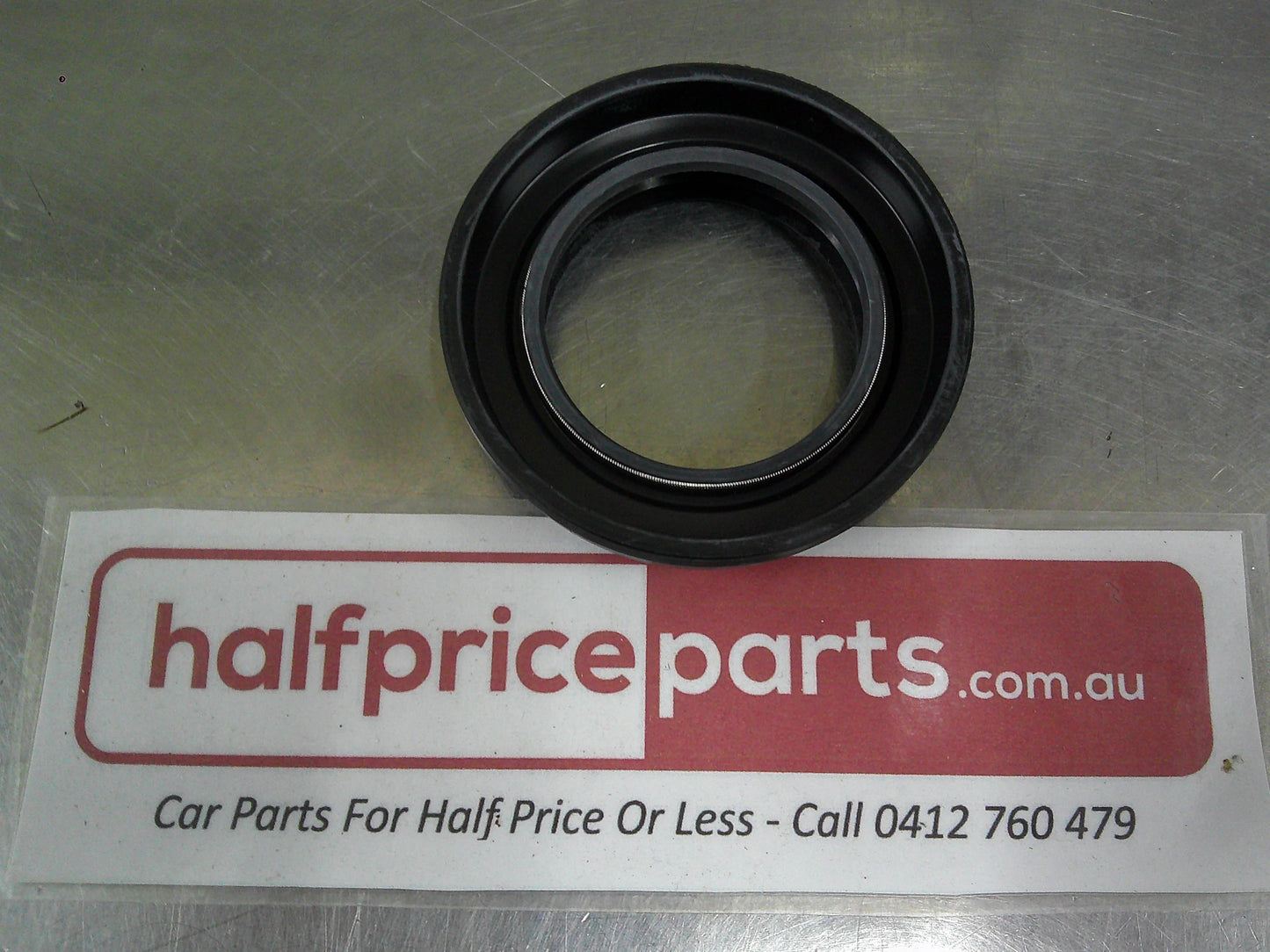 Holden VT/VX/VY/VZ Crewman Genuine Rear Axle Seal New Part