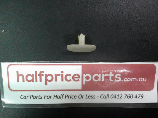 Holden VT/VX/VY/VZ Commodore Genuine Roof Trim Clip New Part