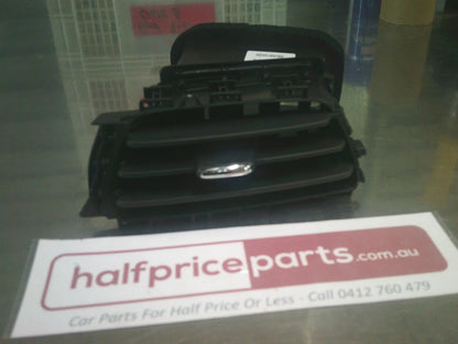 Holden RG Colorado/ RG Trailblazer Genuine Central Air Outlet New Part