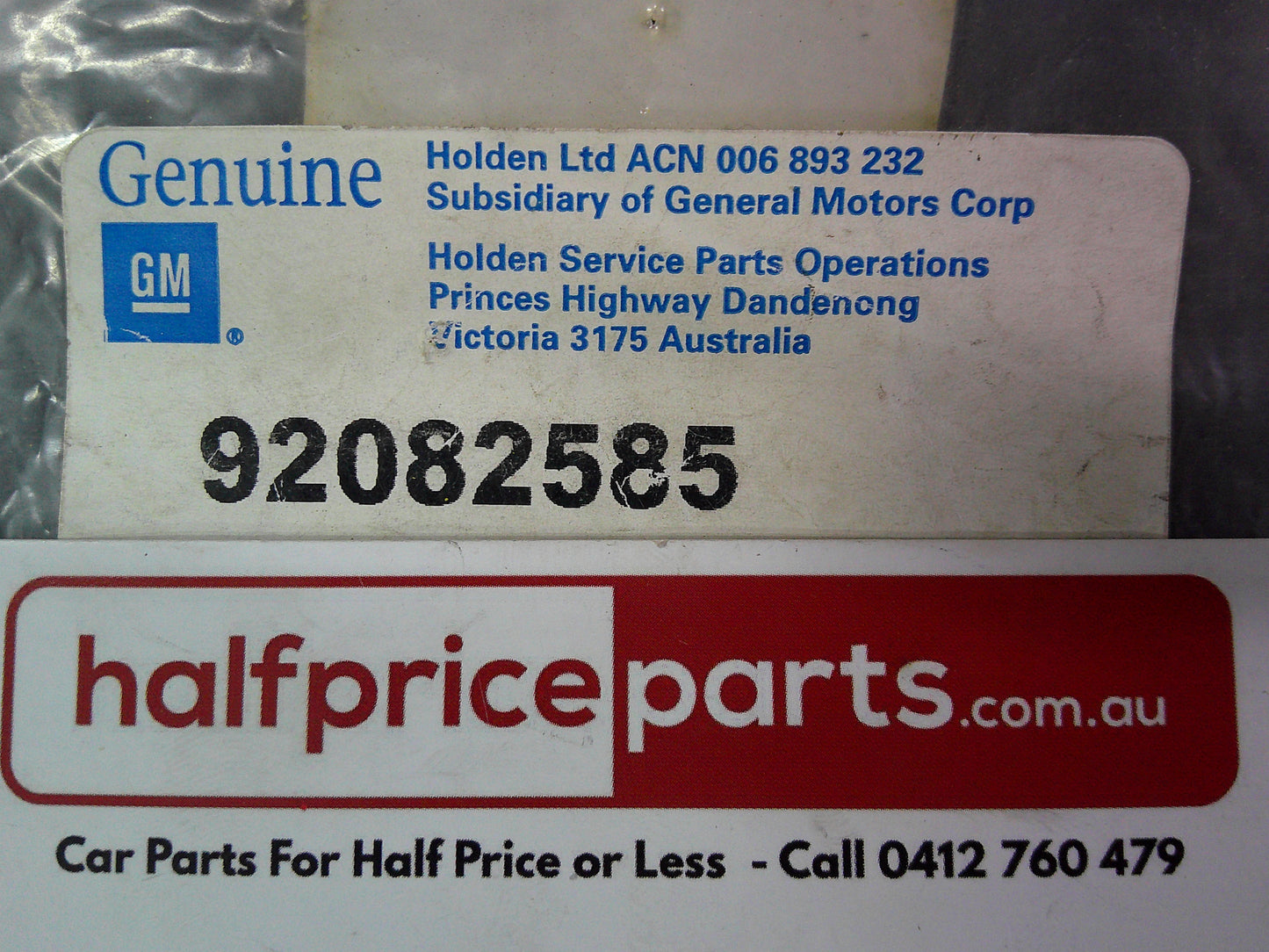 Holden VT Commodore Genuine Floor Mat Retainer In Anthracite New Part