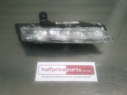 Holden VF SS/SSV/Calais Commodore Genuine Right Hand Front Daytime Running Light Used Part