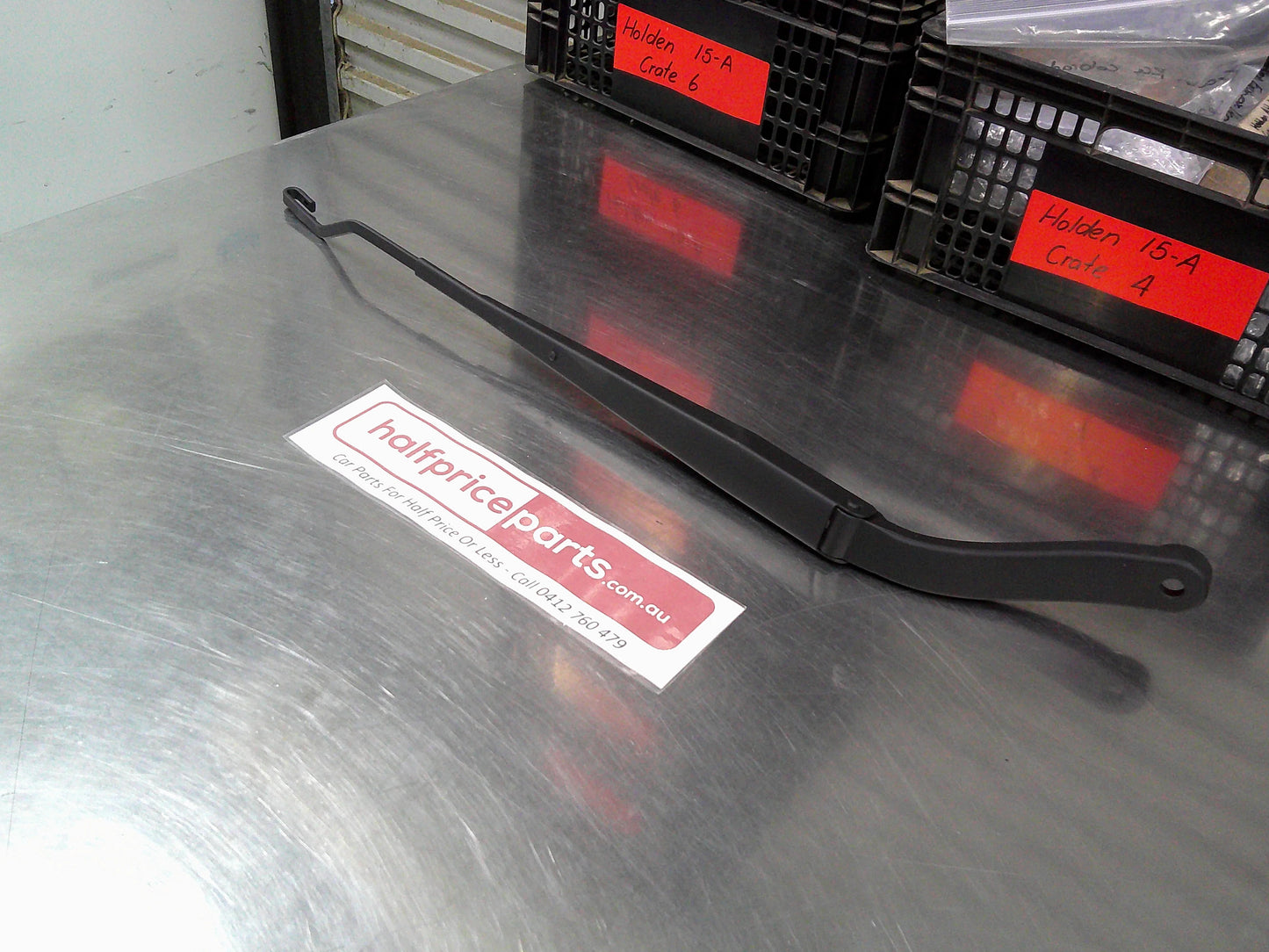 Holden CG Captiva Genuine Right Hand Front (Drivers) Side Wiper Arm New Part