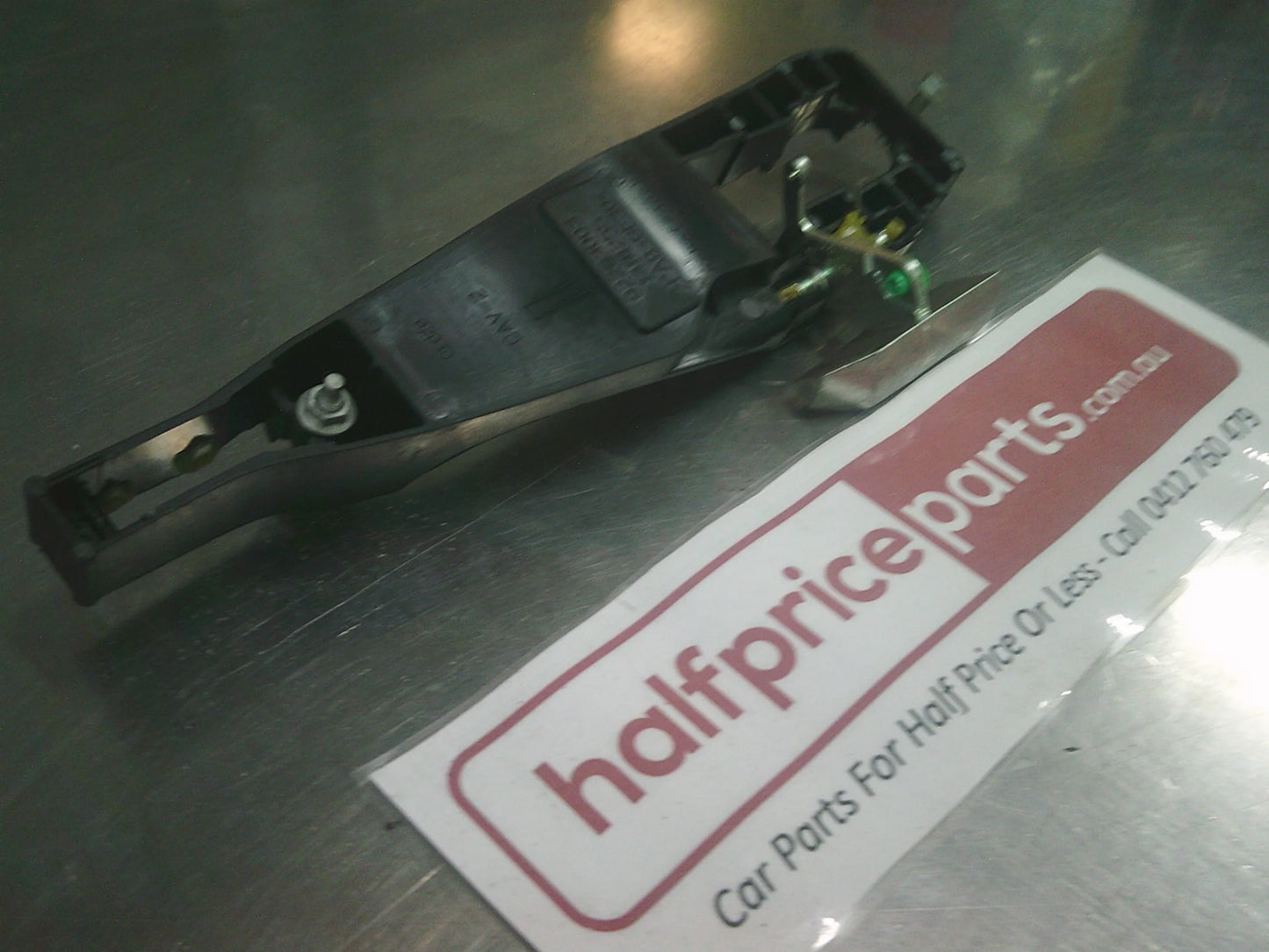 Holden VE Commodore Genuine Left Hand Front Door Handle Housing New Part