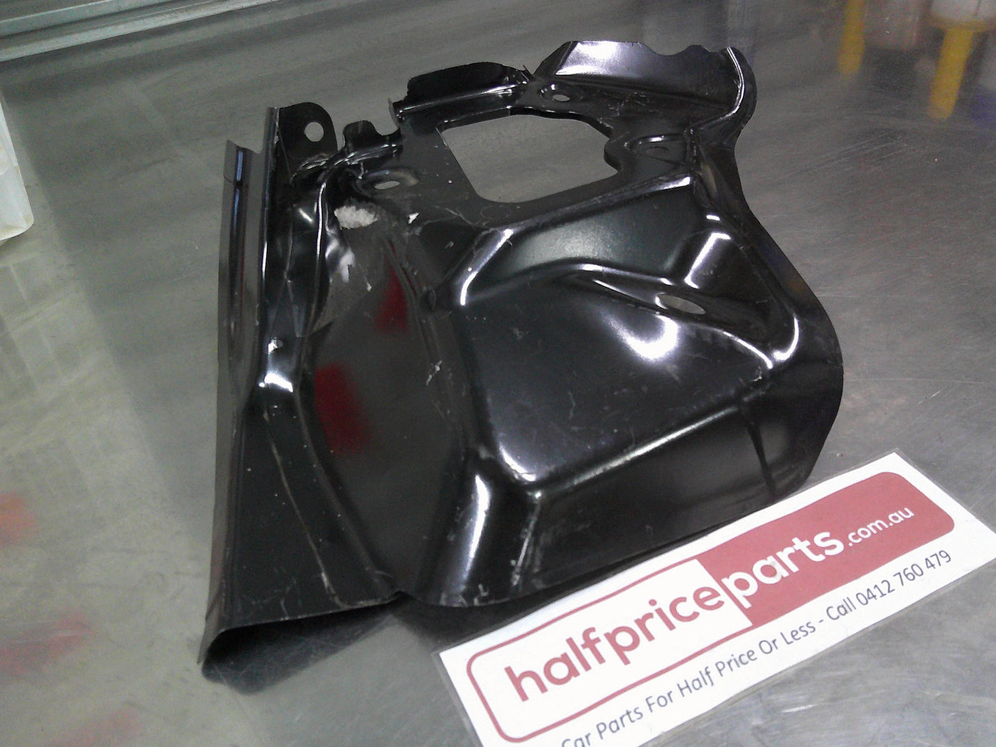Holden VF Commodore Sedan Genuine Left Hand Tail Light Lamp Quarter Panel New Part