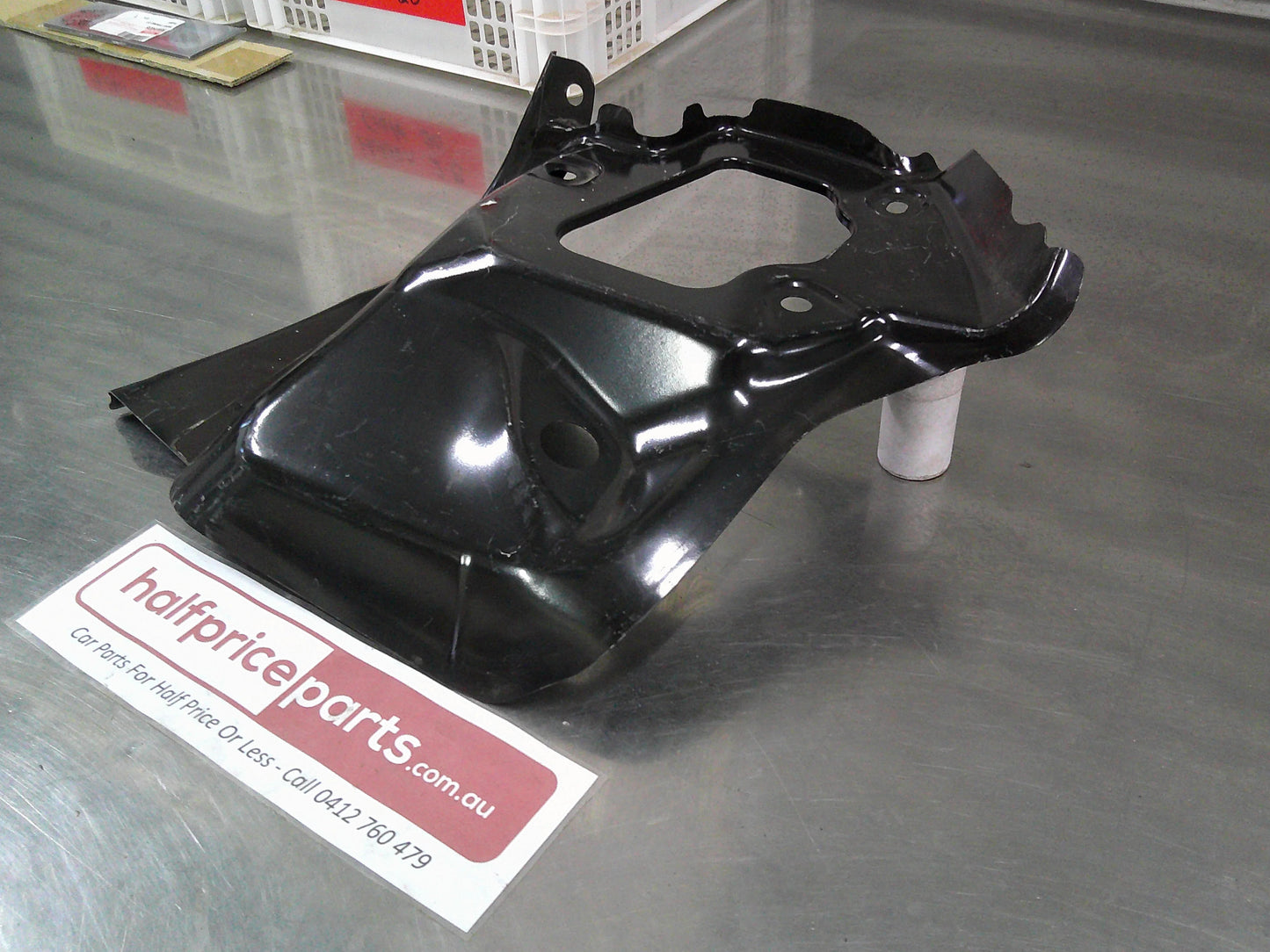Holden VF Commodore Sedan Genuine Left Hand Tail Light Lamp Quarter Panel New Part