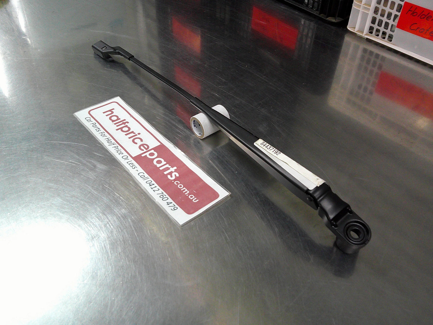 Holden RG Colorado/Trailblazer Genuine Left Hand Side (Passengers) Front Wiper Arm - New Part