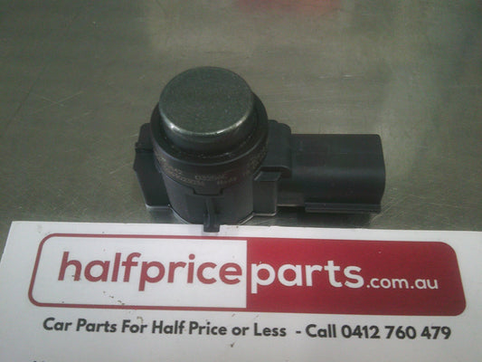 Holden VF Commodore Genuine Front Parking Sensor New Part