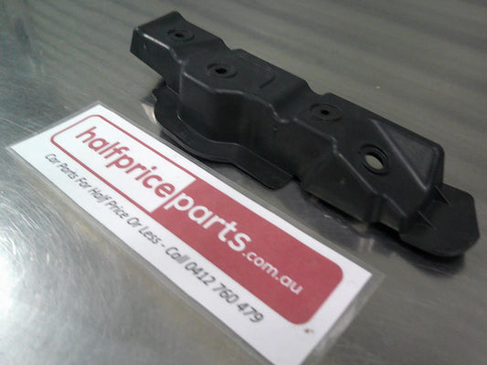 Holden Malibu Genuine Left Hand Front Bumper Bracket New Part