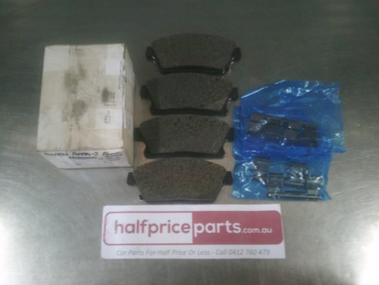 GM Genuine Front Brake Pad Set Suits Holden/Opel New Part