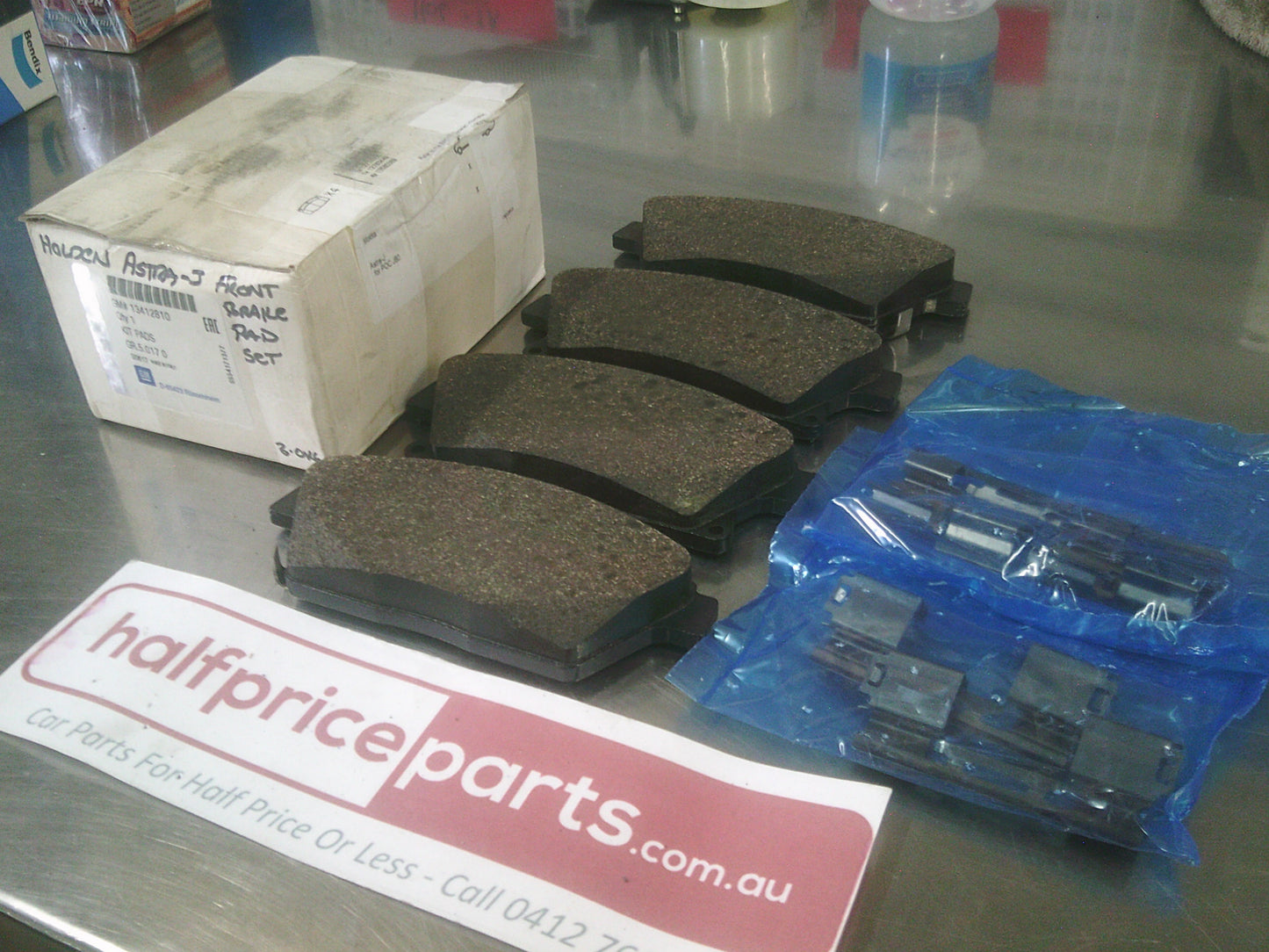 GM Genuine Front Brake Pad Set Suits Holden/Opel New Part