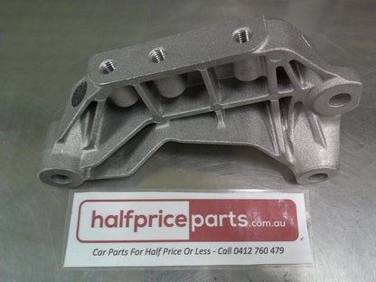 Holden CG Captiva Genuine Engine Mount Bracket Adapter New Part