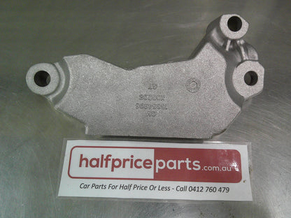 Holden CG Captiva Genuine Engine Mount Bracket Adapter New Part