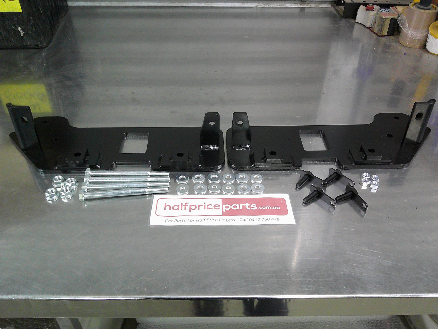 Hyundai Staria 8 Seat/Staria Load Rear Set Brackets And Bolts Kit (No Protectors) New Part