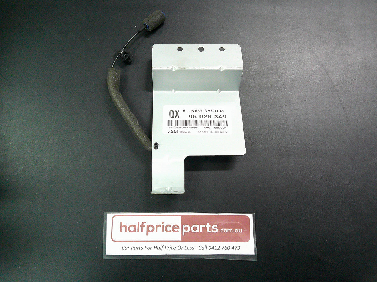 Holden CG Captiva Genuine Navigation Antenna New Part