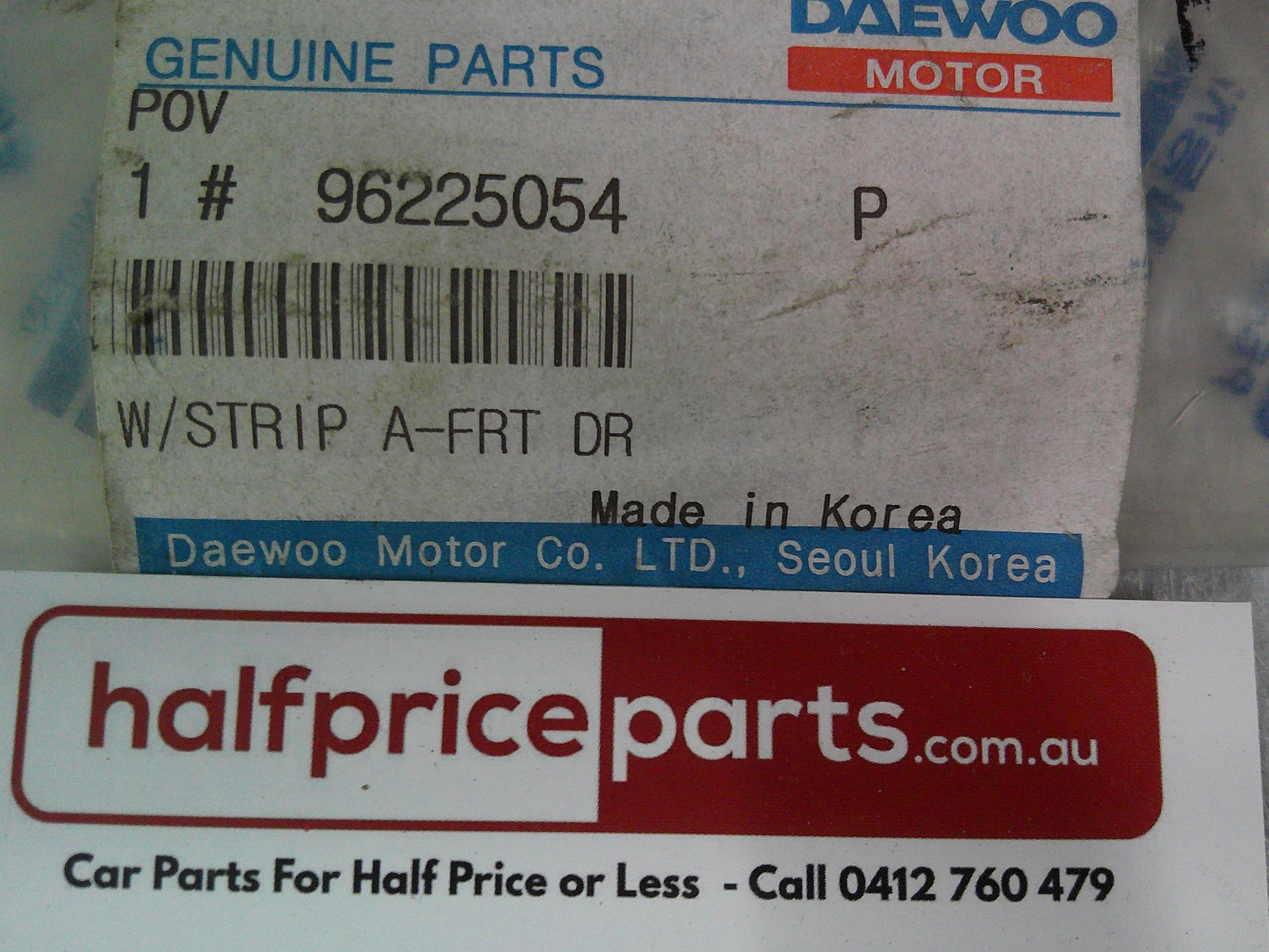 Daewoo Leganza Genuine Right Hand Outer Front Door Weatherstrip New Part.