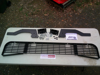 Hyundai Staria Load Genuine Rear Technican Step Fitting Kit With Brackets (Cant Be Installed With Tow Bar) New Part