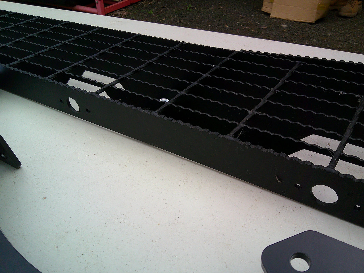 Hyundai Staria Load Genuine Rear Technican Step Fitting Kit With Brackets (Cant Be Installed With Tow Bar) New Part