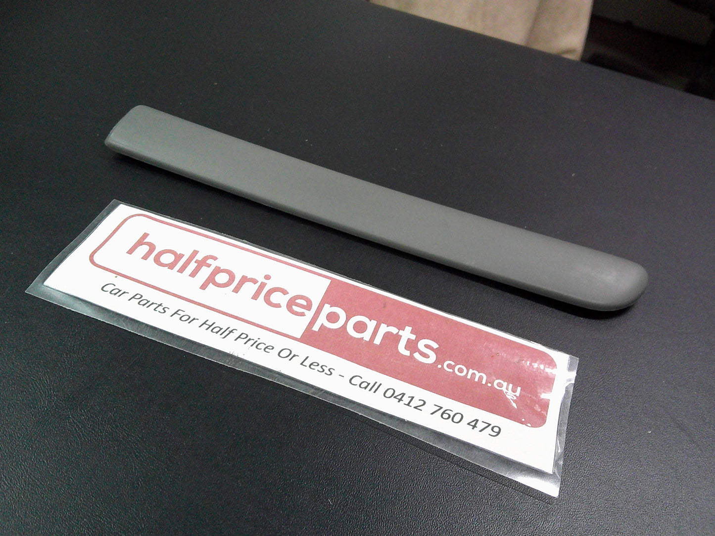 Holden VT Commodore/Calais Genuine Right Front Guard Moulding New Part