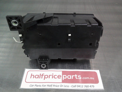 Toyota Prado 120 Series Genuine Lower Relay Block Cover New Part