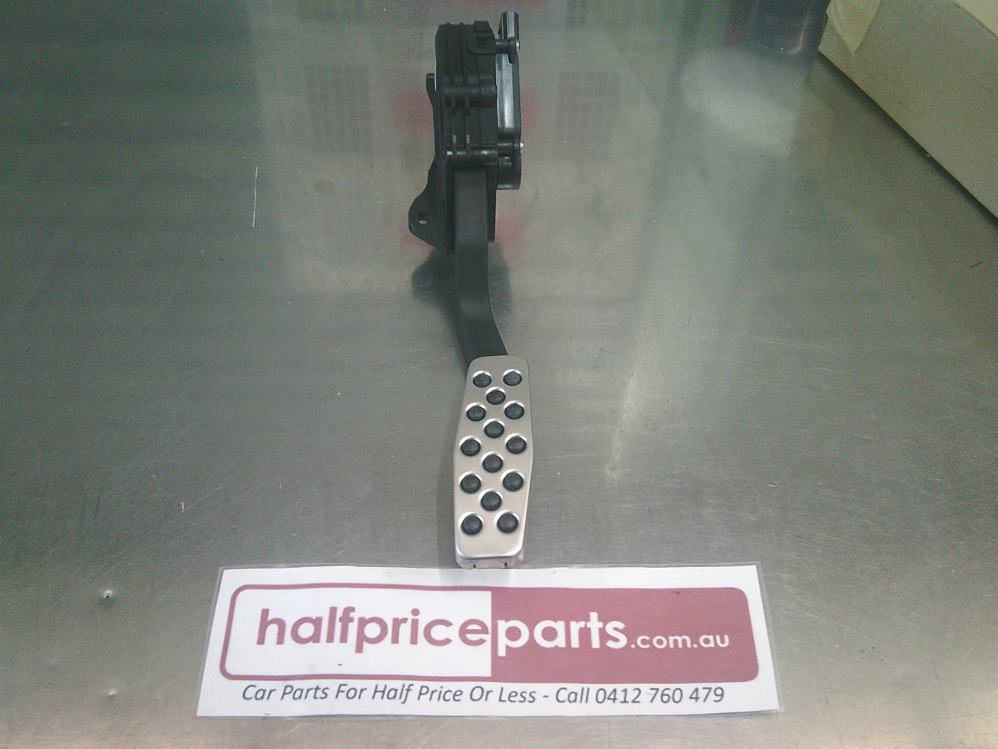 Holden VF HSV/SS/SSV/SV6 Commodore Genuine Alloy Faced Accelerator Pedal Assembly New Part