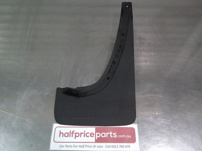 Toyota Kluger Genuine Right Hand Rear Mud Flap Only New Part