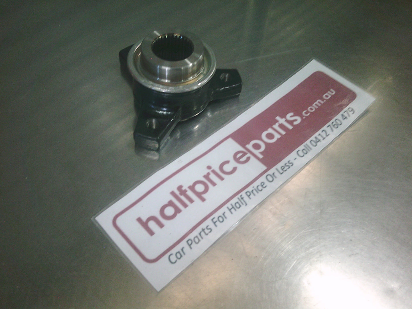 Holden VE Commodore Genuine Rear Driveshaft Flange - New Part