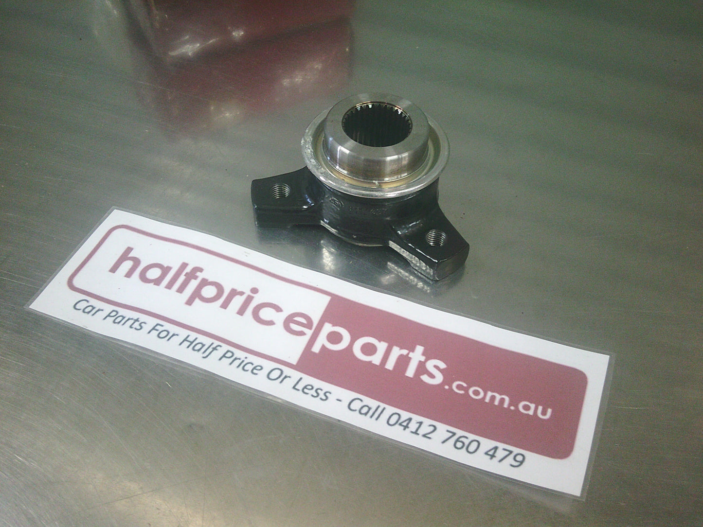 Holden VE Commodore Genuine Rear Driveshaft Flange - New Part