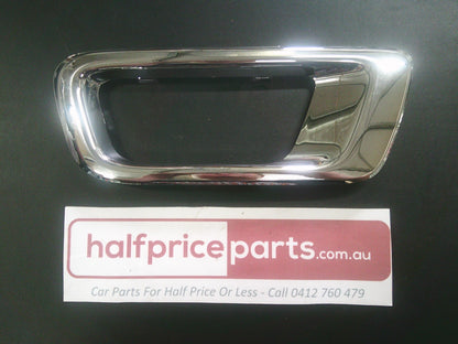 Holden RG Colorado Genuine Right Bull Bar Fog Lamp Bezel Surround (Chrome) New Part
