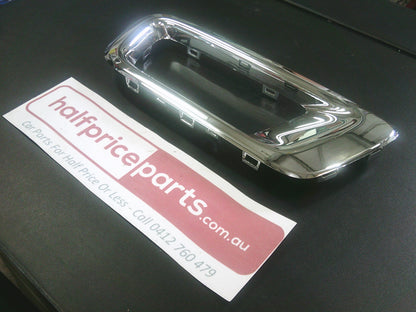Holden RG Colorado Genuine Right Bull Bar Fog Lamp Bezel Surround (Chrome) New Part
